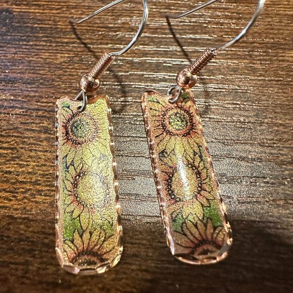 Handcrafted Copper Diamond Cut Sunflower Wire Drop Earrings, Western Boho, Gift - Picture 9 of 9
